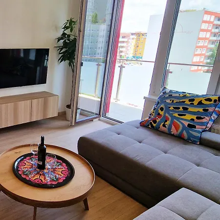 Lägenhet New Cozy 2 Pink 205 Bratislava